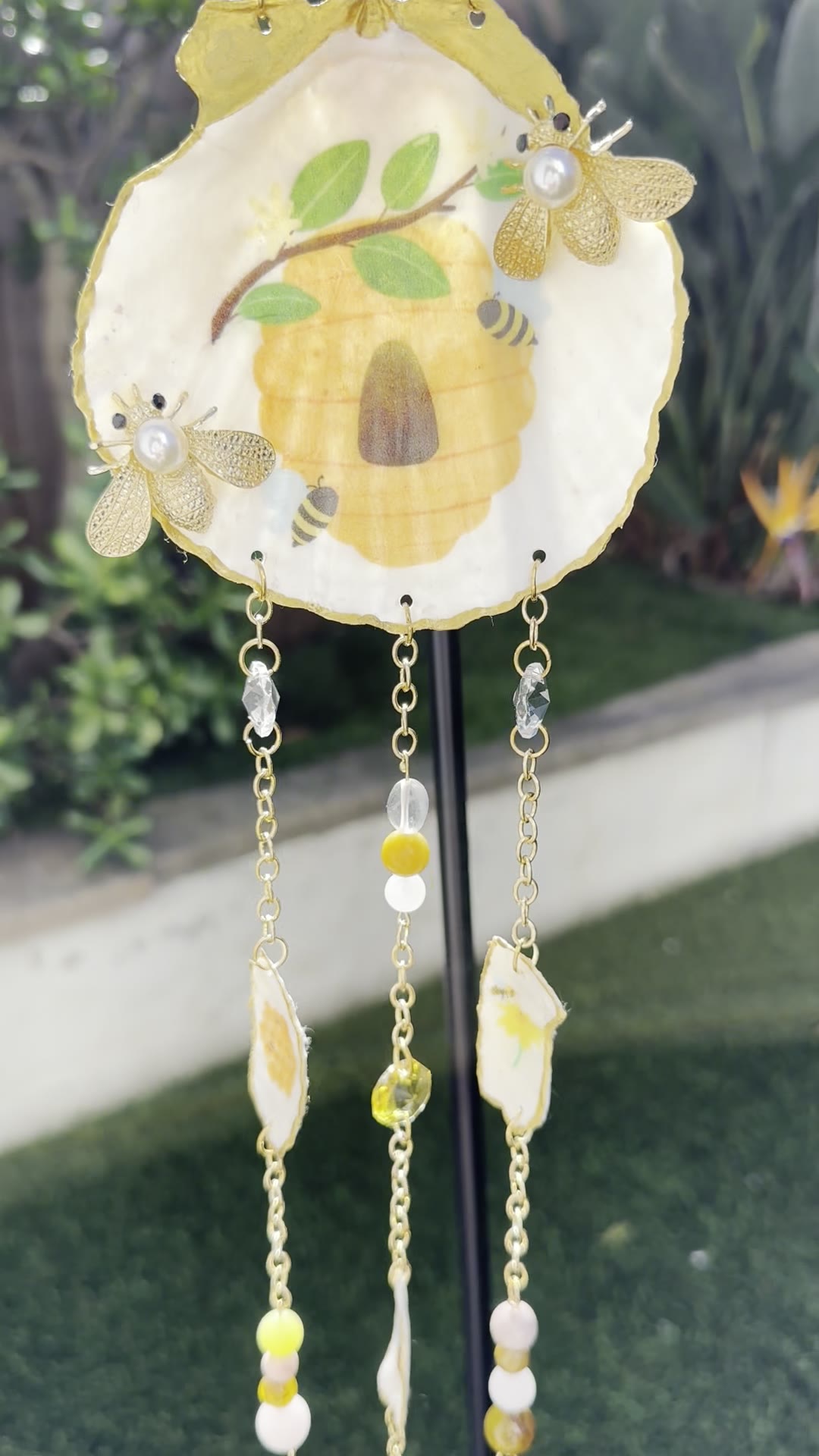 Honey Bee Suncatcher · Pipedream